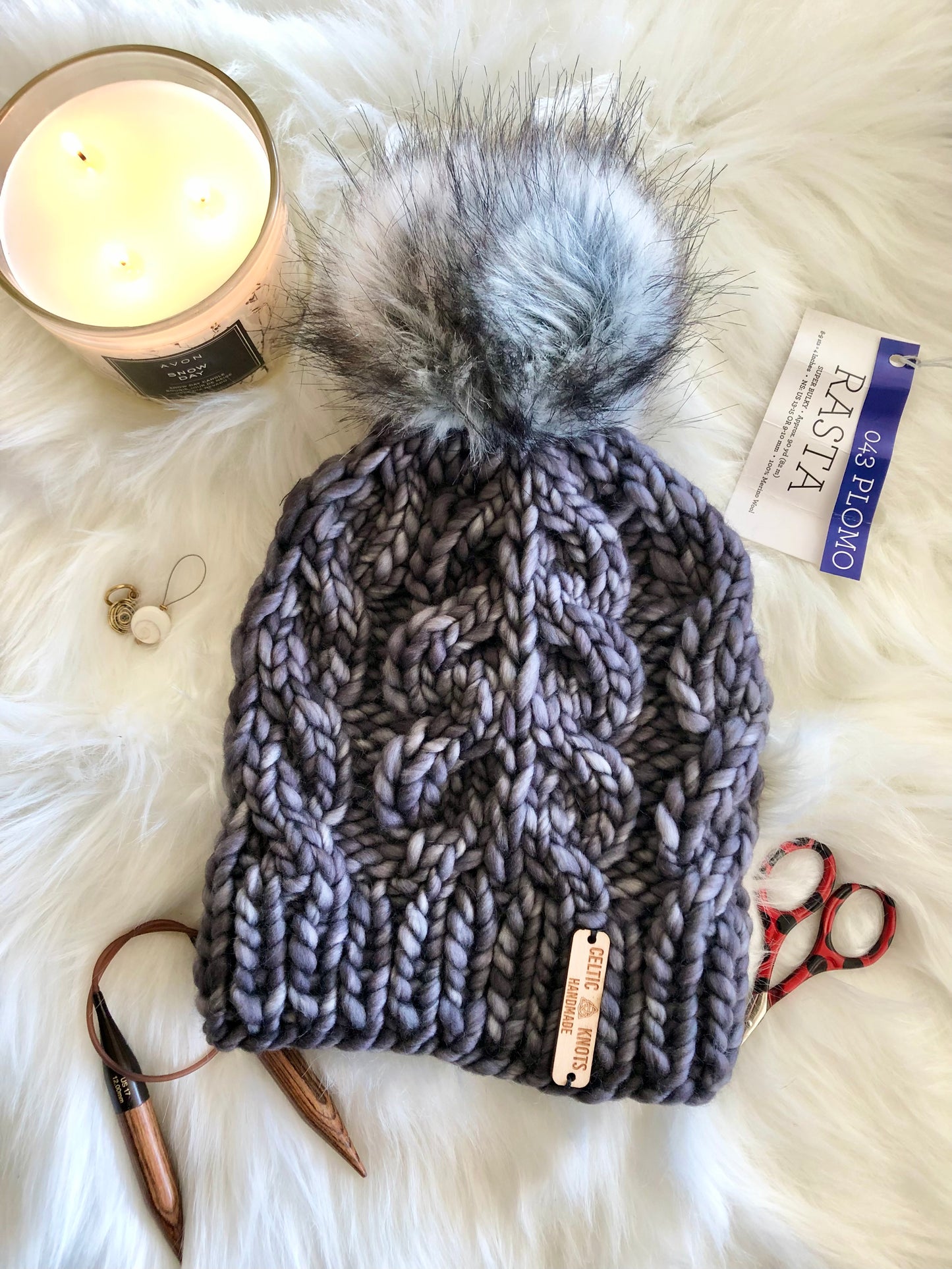 Luxury Line Wheatley Toque